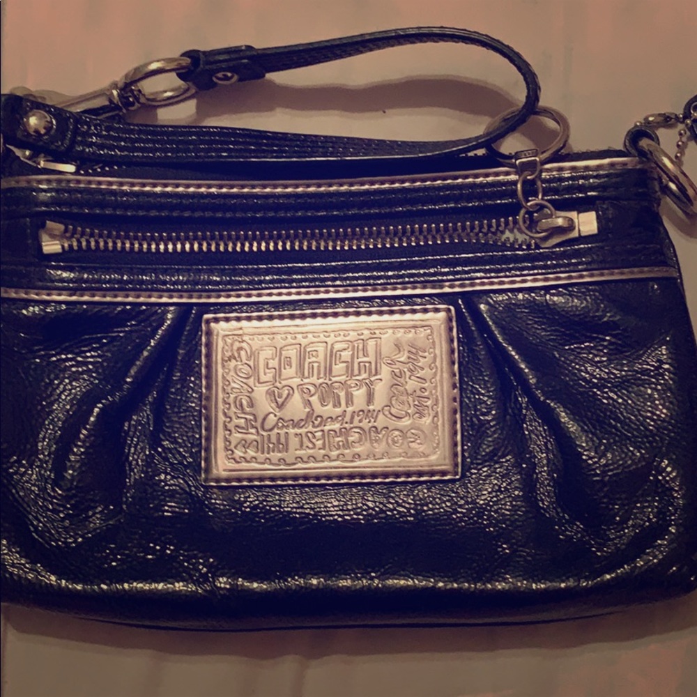 Coach poppy wristlet